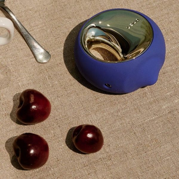 Lelo Ora 3 Deep Midnight Blue Oral Sex Stimulator - Image 3